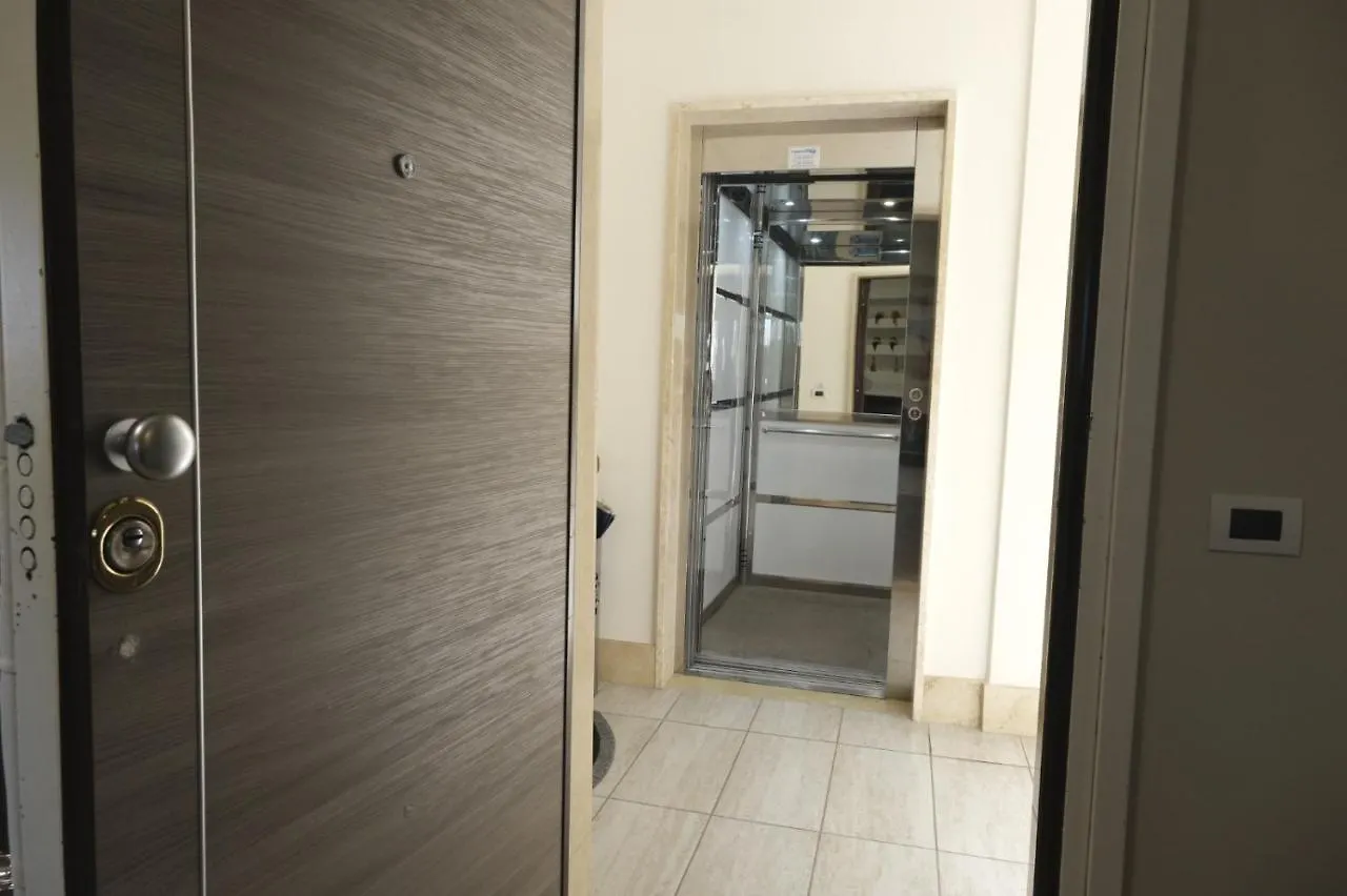Odissea Luxury Home Naples 0*,